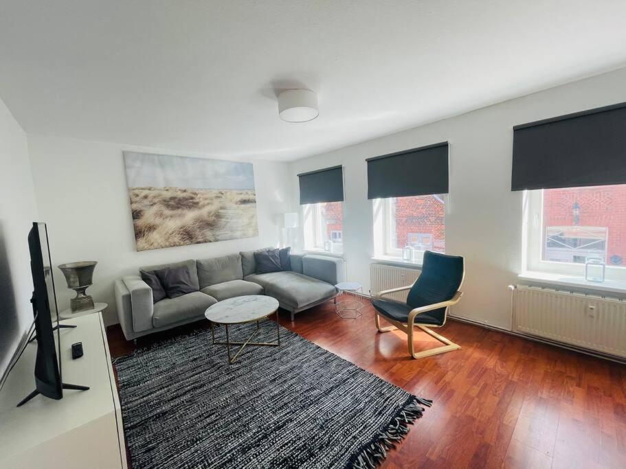 Zentrale Altstadtkoje Fuer Bis Zu 6 Personen Нойштадт  Экстерьер фото